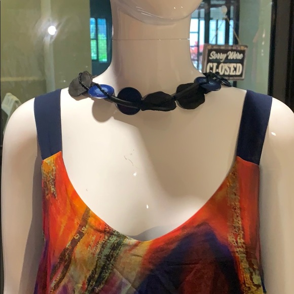 Maxi - Picture 9 of 9